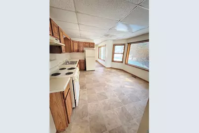 609 10th Ave W, Ashland, WI 54806 - Photo 9