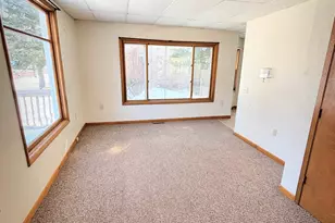 609 10th Ave W, Ashland, WI 54806 - Photo 7