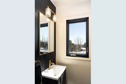 3273 Strand Rd, Duluth, MN 55803 - Photo 39