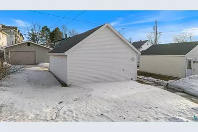 616 Summit St, Eveleth, MN 55734 - Photo 29