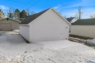 616 Summit St, Eveleth, MN 55734 - Photo 29