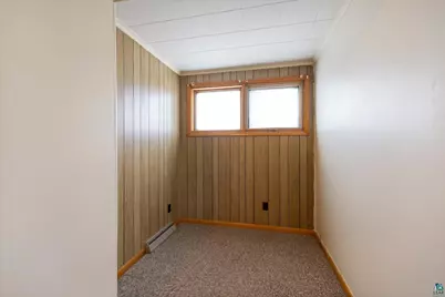 616 Summit St, Eveleth, MN 55734 - Photo 17