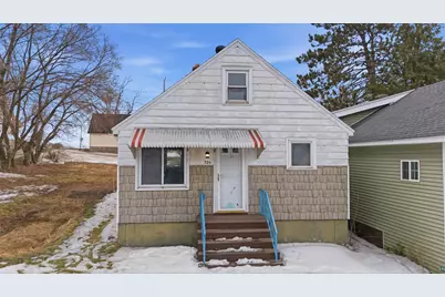 726 Summitt St, Eveleth, MN 55734 - Photo 1