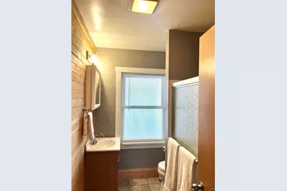 838 Charles Ave, Duluth, MN 55807 - Photo 19