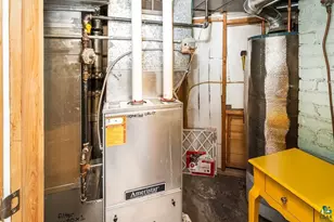 838 Charles Ave, Duluth, MN 55807 - Photo 57