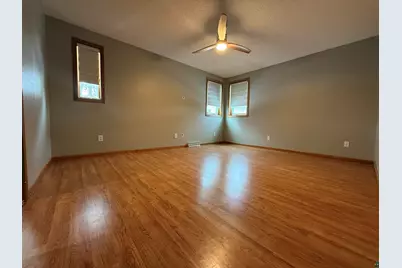 1321 S 13th St, Virginia, MN 55792 - Photo 17