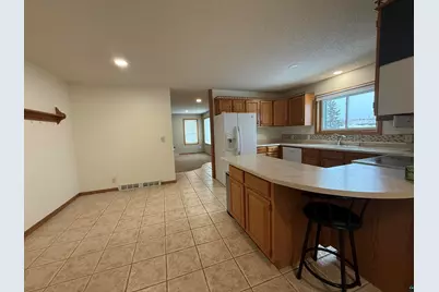 1321 S 13th St, Virginia, MN 55792 - Photo 5