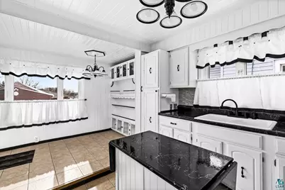 4128 W 4th St, Duluth, MN 55807 - Photo 17