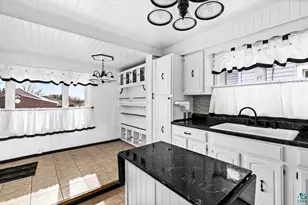 4128 W 4th St, Duluth, MN 55807 - Photo 17