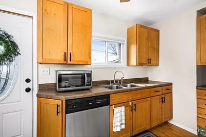 1714 E 4th St, Superior, WI 54880 - Photo 11