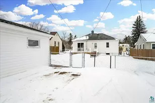5122 Glenwood St, Duluth, MN 55804 - Photo 3