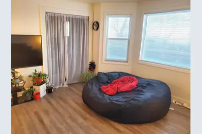 1023 E 5th St, Duluth, MN 55805 - Photo 17