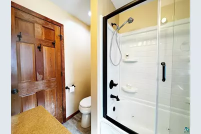 811 N 7th St, Virginia, MN 55792 - Photo 19