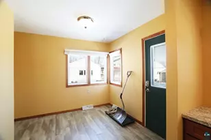 811 N 7th St, Virginia, MN 55792 - Photo 9