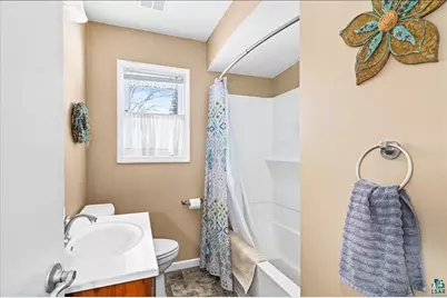 1403 N 47th Ave E, Duluth, MN 55804 - Photo 17