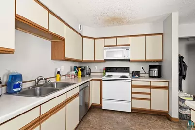 2417 Vermilion Rd, Duluth, MN 55803 - Photo 3