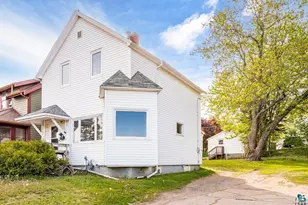 1027 E Ninth St, Duluth, MN 55805 - Photo 1