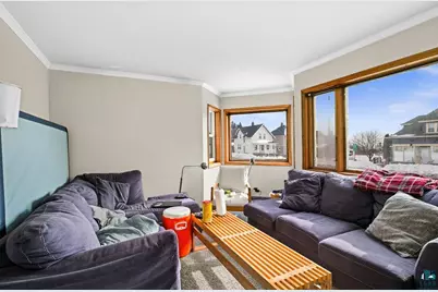 1027 E 9th St, Duluth, MN 55805 - Photo 5