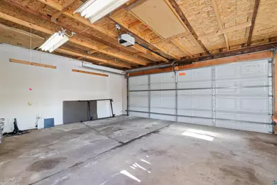 3718 W 4th St, Duluth, MN 55807 - Photo 27