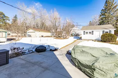 4025 Gladstone St, Duluth, MN 55804 - Photo 37