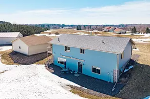 118 Meadowbrook Ln, Esko, MN 55573 - Photo 9