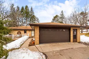 1715 Dodge Ave, Duluth, MN 55811 - Photo 1