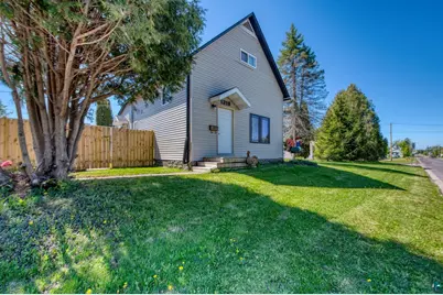 1318 6th St W, Ashland, WI 54806 - Photo 1