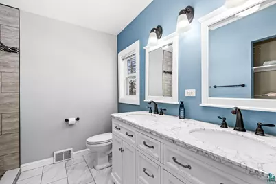 4646 W Pioneer Rd, Duluth, MN 55803 - Photo 31