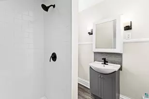 3916 W 4th St, Duluth, MN 55807 - Photo 27