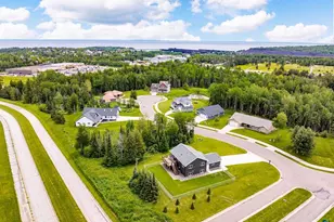 1225 Hidden Springs Ln, Two Harbors, MN 55616 - Photo 7