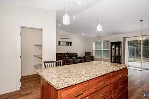 1406 20th St, Cloquet, MN 55720 - Photo 5