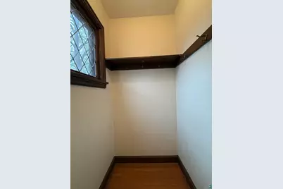 3001 W 3rd Ave, Hibbing, MN 55746 - Photo 7