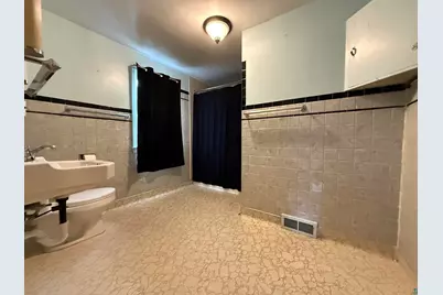 3001 W 3rd Ave, Hibbing, MN 55746 - Photo 21