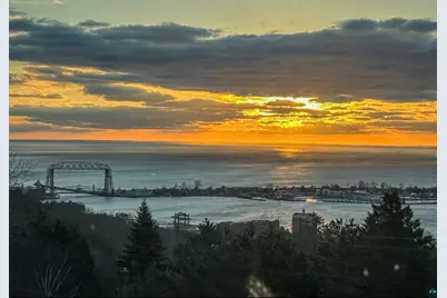 1232 W 5th St, Duluth, MN 55806 - Photo 3