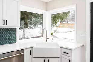 555 Park St, Duluth, MN 55803 - Photo 9