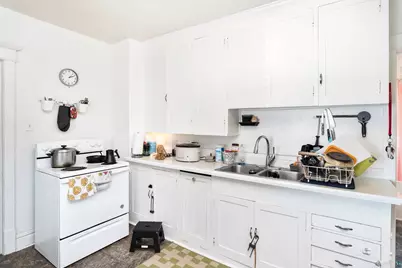 301 S 59th Ave W, Duluth, MN 55807 - Photo 17