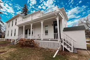 922 Vaughn Ave, Ashland, WI 54806 - Photo 3