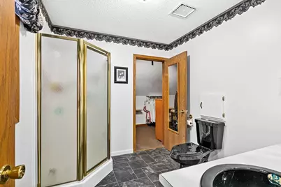 3241 Commonwealth Ave, Duluth, MN 55808 - Photo 33