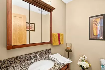 3241 Commonwealth Ave, Duluth, MN 55808 - Photo 29