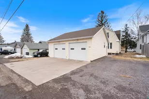 1522 E 4th St, Superior, WI 54880 - Photo 21