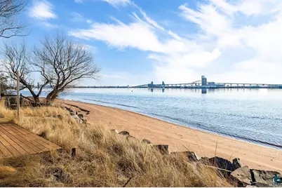 312 Harbor Point Cr, Duluth, MN 55802 - Photo 9