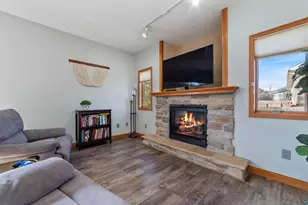 714 Creekside Creek, Duluth, MN 55811 - Photo 5