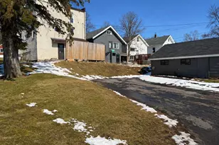 4332 W 8th St, Duluth, MN 55807 - Photo 23