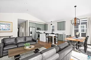 2236 Hoover St, Duluth, MN 55811 - Photo 7