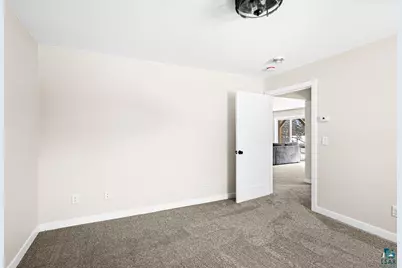 2236 Hoover St, Duluth, MN 55811 - Photo 31