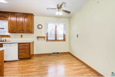 129 Artavia St, Duluth, MN 55811 - Photo 5