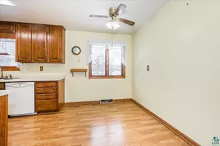 129 Artavia St, Duluth, MN 55811 - Photo 5