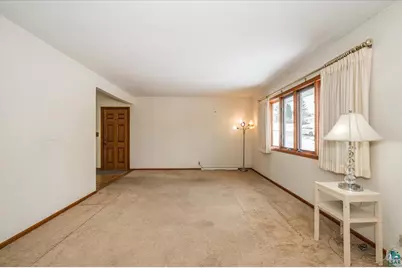 129 Artavia St, Duluth, MN 55811 - Photo 3