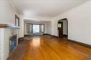 302 E 8th St, Superior, WI 54880 - Photo 3