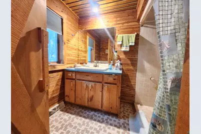 332 N 1st St, Bayfield, WI 54814 - Photo 17